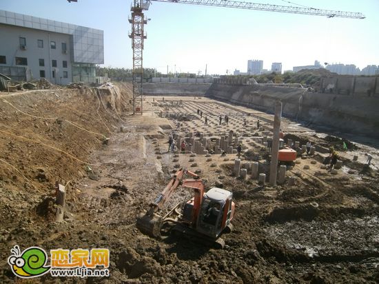 現(xiàn)代奧城3號(hào)樓工程實(shí)景圖（2012.10.9）