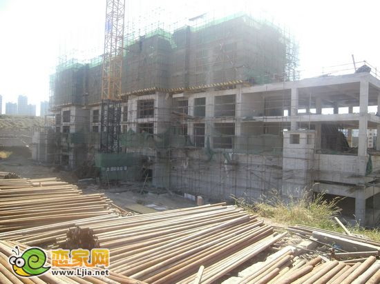 現(xiàn)代華府6號(hào)樓出地面4層（2012.10.10）