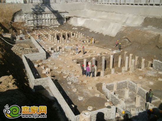現(xiàn)代頤和佳苑3號樓工程進(jìn)度（2012.10.10）