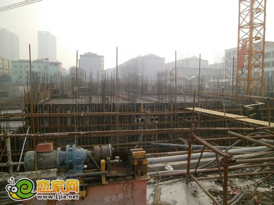 華浩廣星源2號(hào)出地面