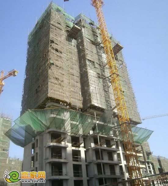 月亮灣6號樓出地面17層（2012.10.22）