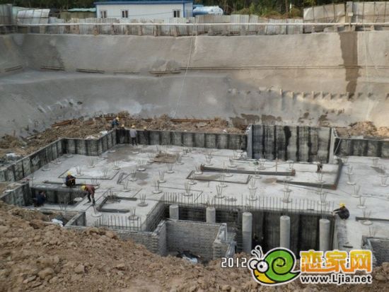 4號(hào)樓綁筏板鋼筋（2012.10.24）