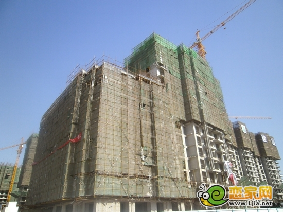 月亮灣項目1號樓實景圖（2012.10.22）