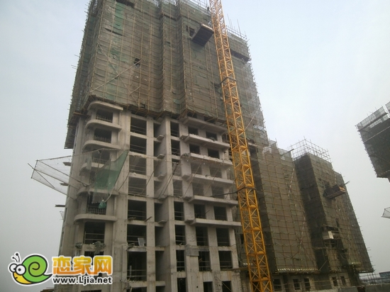 月亮灣8號樓出地面18層（2012.10.29）