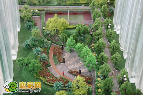 現(xiàn)代奧城園林沙盤圖