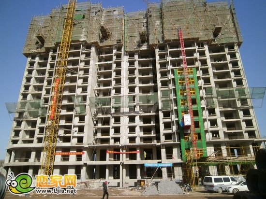 萬(wàn)浩儷城6號(hào)樓出地面18層（2012.11.11）