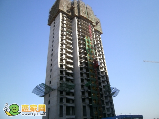 萬(wàn)浩儷城9號(hào)樓出地面27層（2012.11.11）
