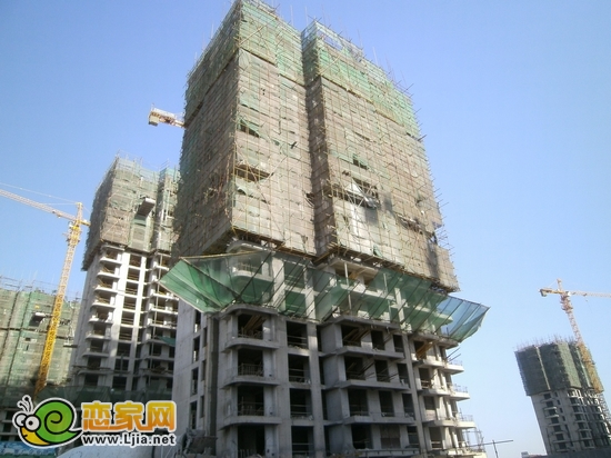 月亮灣4號樓出地面18層（2012.11.11）