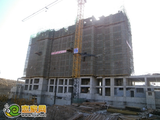 現(xiàn)代華府1號(hào)樓出地面11層（2012.11.13）