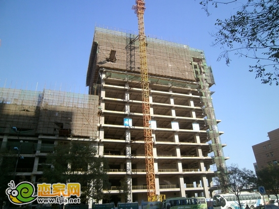 陽光三龍商業(yè)廣場B座出地面16層（2012.11.13）