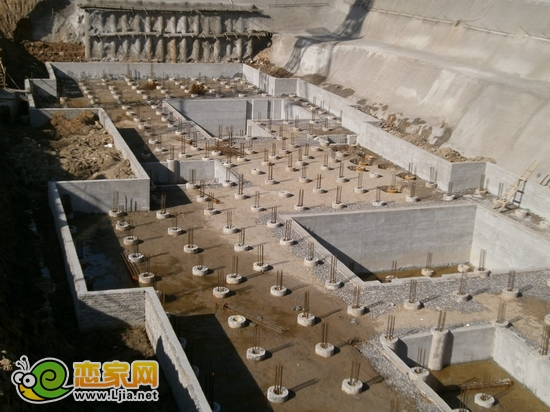 現(xiàn)代頤和佳苑3號樓實景圖（2012.11.13）