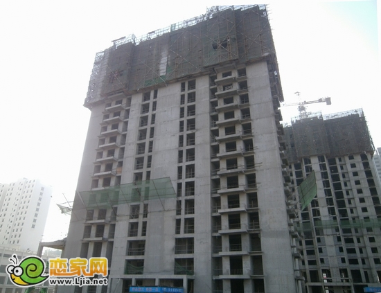 萬(wàn)浩儷城8號(hào)樓出地面20層（2012.11.19）