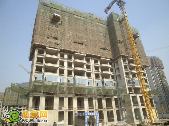 御景江山城8號樓出地面14層（2012.11.19）