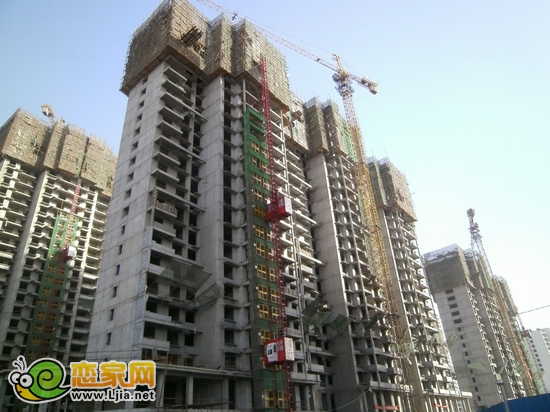 萬(wàn)浩儷城7號(hào)樓出地面24層（2012.11.27）
