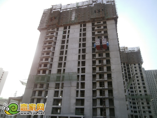 萬(wàn)浩儷城8號(hào)樓出地面20層（2012.11.27）
