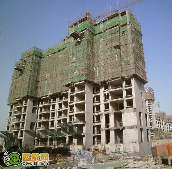 御景江山城7號(hào)樓出地面13層（2012.11.28）