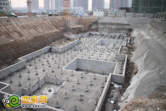 現(xiàn)代頤和佳苑3號樓實景圖（2012.12.5）
