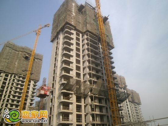 月亮灣6號(hào)樓出地面21層（2012.12.5）
