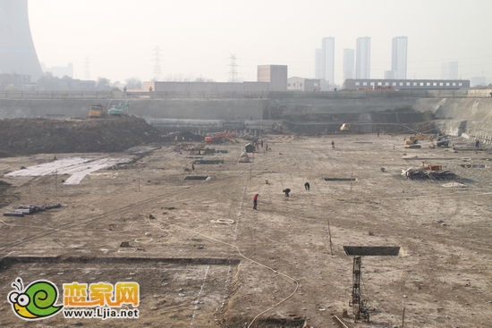 楓景華庭北部挖槽完成（2012.12.5）