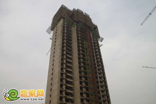 萬浩儷城9號(hào)樓出地面31層（2012.12.6）