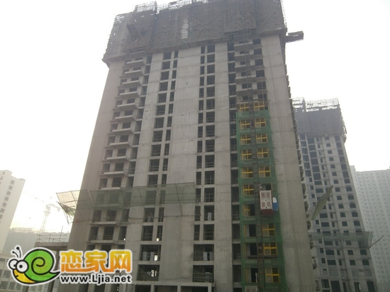 月亮灣8號樓出地面23層（2012.12.10）
