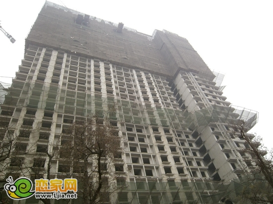 力天鳳凰城5號(hào)樓出地面30層（2012.12.11）