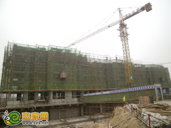現(xiàn)代奧城2號(hào)樓出地面6層（2012.12.11）