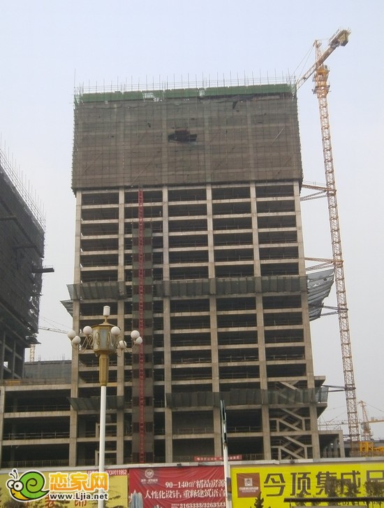 陽光三龍商業(yè)廣場C座出地面24層（2012.12.18）