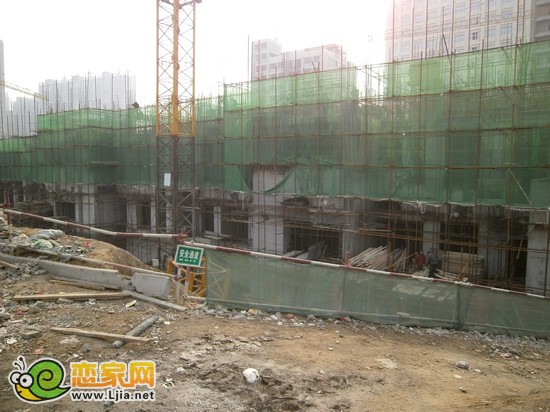 現(xiàn)代頤和佳苑1號(hào)樓出地面1層（2012.12.18）