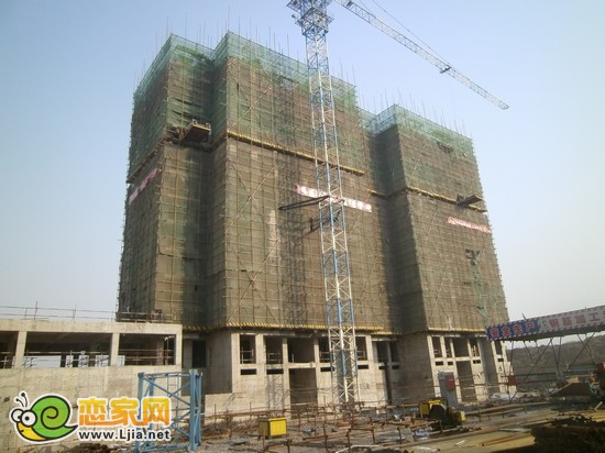現(xiàn)代華府5號樓出地面13層（2012.12.26）