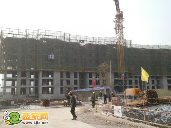 現(xiàn)代奧城2號(hào)樓出地面7層（2012.12.27）