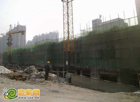 現(xiàn)代頤和佳苑1號樓出地面2層（2012.12.27）