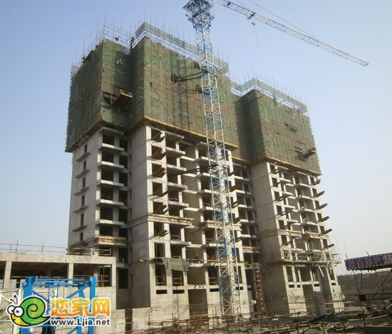 現(xiàn)代華府5號樓出地面14層（2013.1.2）