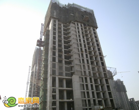 月亮灣7號(hào)樓出地面出地面20層（2013.1.3）