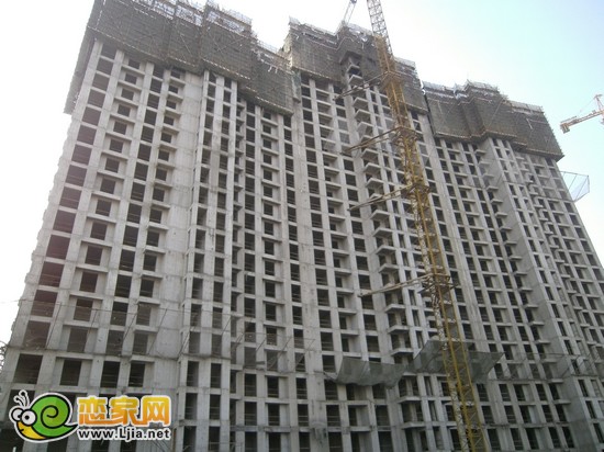 月亮灣9號(hào)樓出地面27層（2013.1.3）