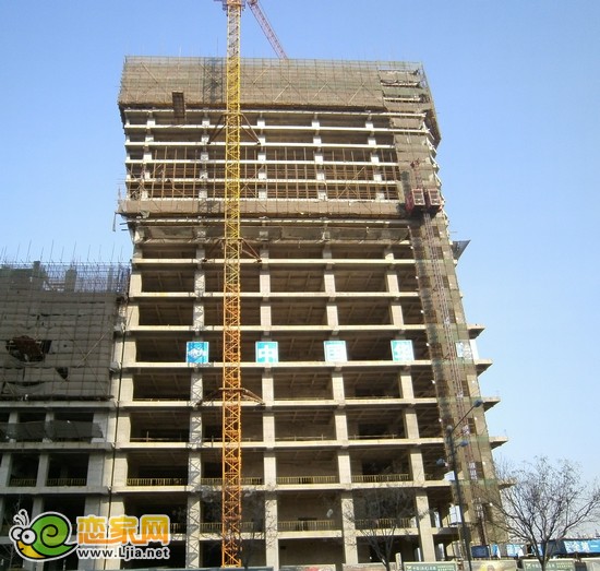 陽(yáng)光三龍商業(yè)廣場(chǎng)B座出地面19層（2013.1.4）