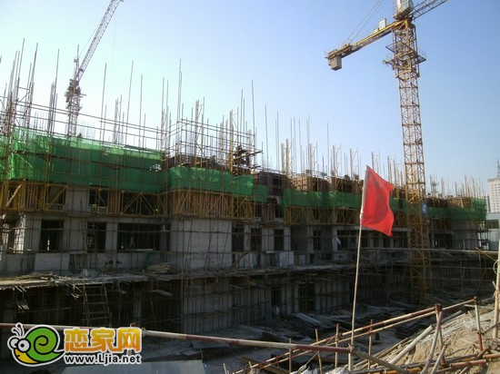 現(xiàn)代奧城4號樓出地面2層（2013.1.4）