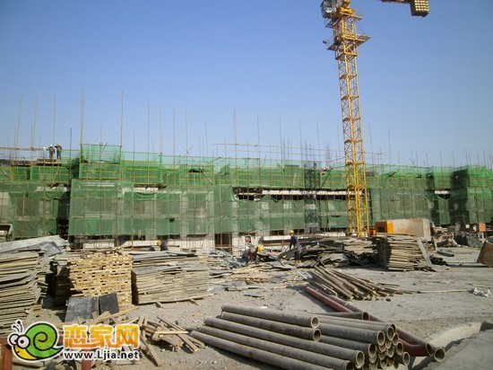現(xiàn)代頤和佳苑4號(hào)樓出地面2層（2013.1.5）