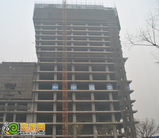 陽(yáng)光三龍商業(yè)廣場(chǎng)B座出地面19層（2013.1.8）