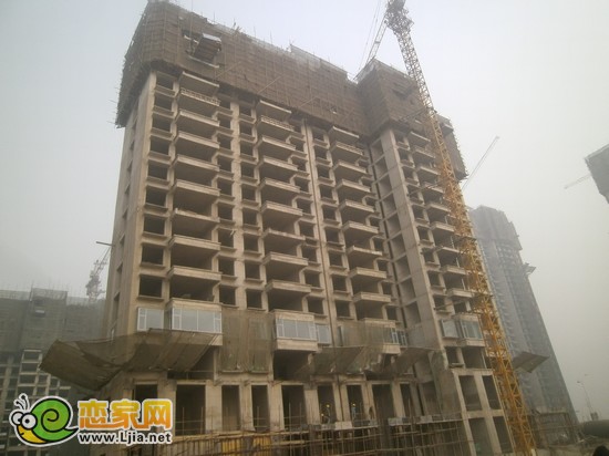 御景江山城項(xiàng)目2號樓出地面17層（2013.1.12）