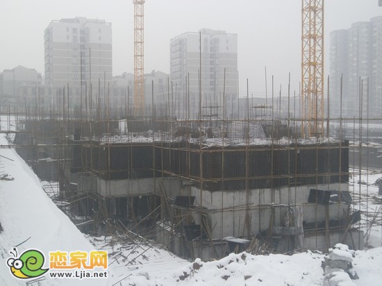 錦繡江南項目1號樓工程實景圖（2013.1.23）