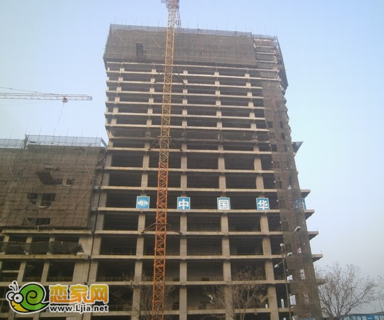 陽光三龍商業(yè)廣場B座出地面20層（2013.1.25）