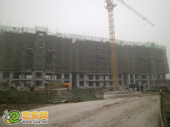 現(xiàn)代頤和苑項目4號樓出地面7層（2013.2.27）