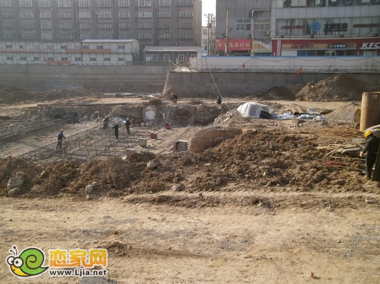 融通國(guó)際項(xiàng)目工地實(shí)景圖（2013.3.5）