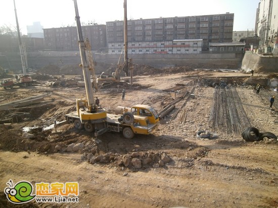 融通國(guó)際項(xiàng)目工地實(shí)景圖（2013.3.5）