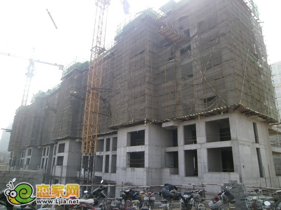 現(xiàn)代頤和苑項(xiàng)目1號樓工程實(shí)景圖（2013.3.7）