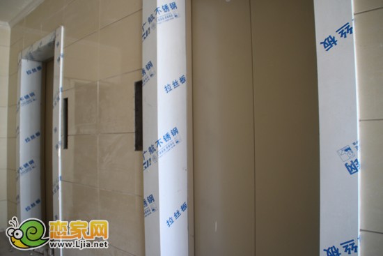 電梯已經(jīng)完工，絕對(duì)保證質(zhì)量