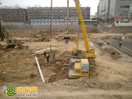融通國(guó)際項(xiàng)目工程實(shí)景圖（2013.3.14）