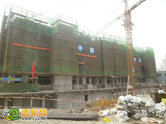 現(xiàn)代奧城4號(hào)樓出地面6層（2013.3.15）