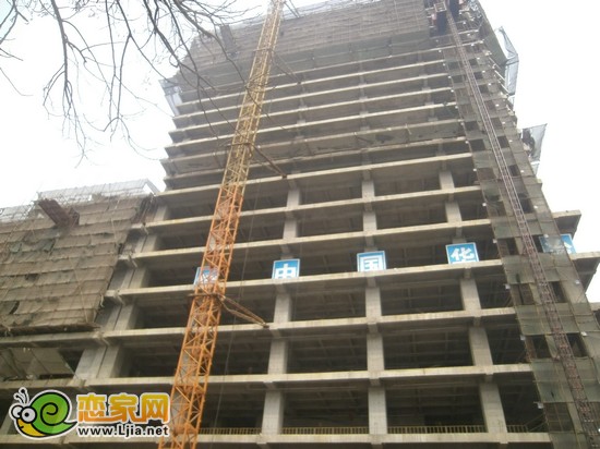 陽光三龍商業(yè)廣場B座出地面20層（2013.3.15）